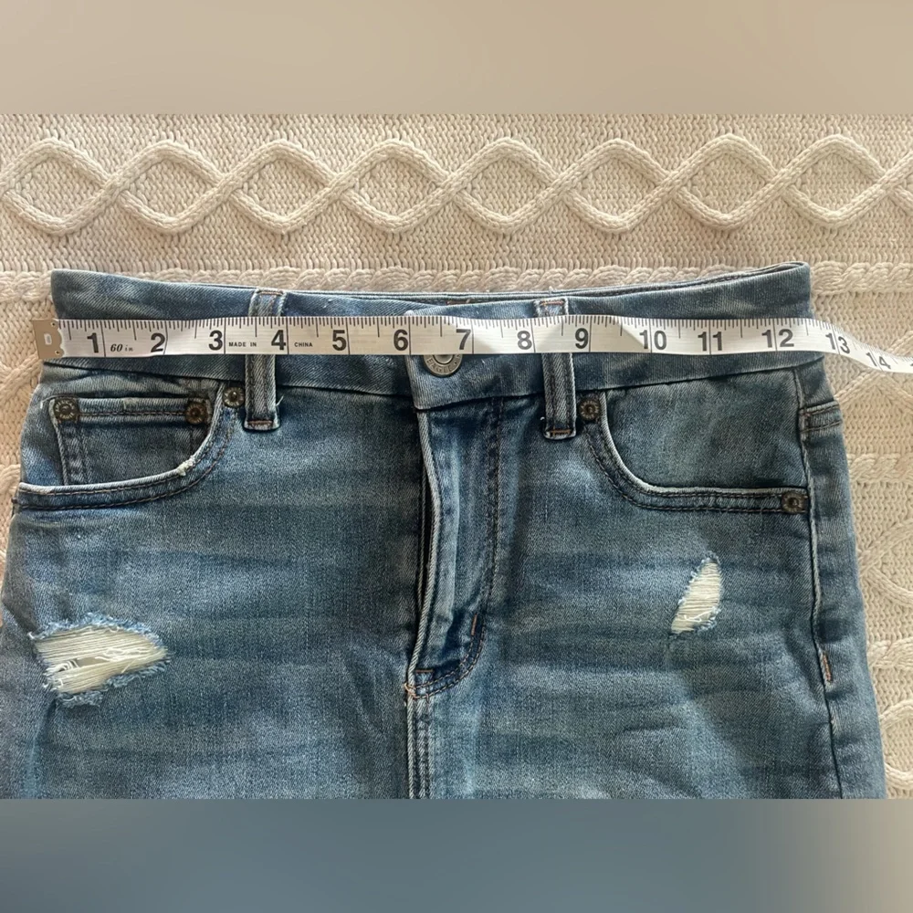 American Eagle Outfitters Denim Distressed Mini Skirt Women’s size 0 - Picture 9 of 12